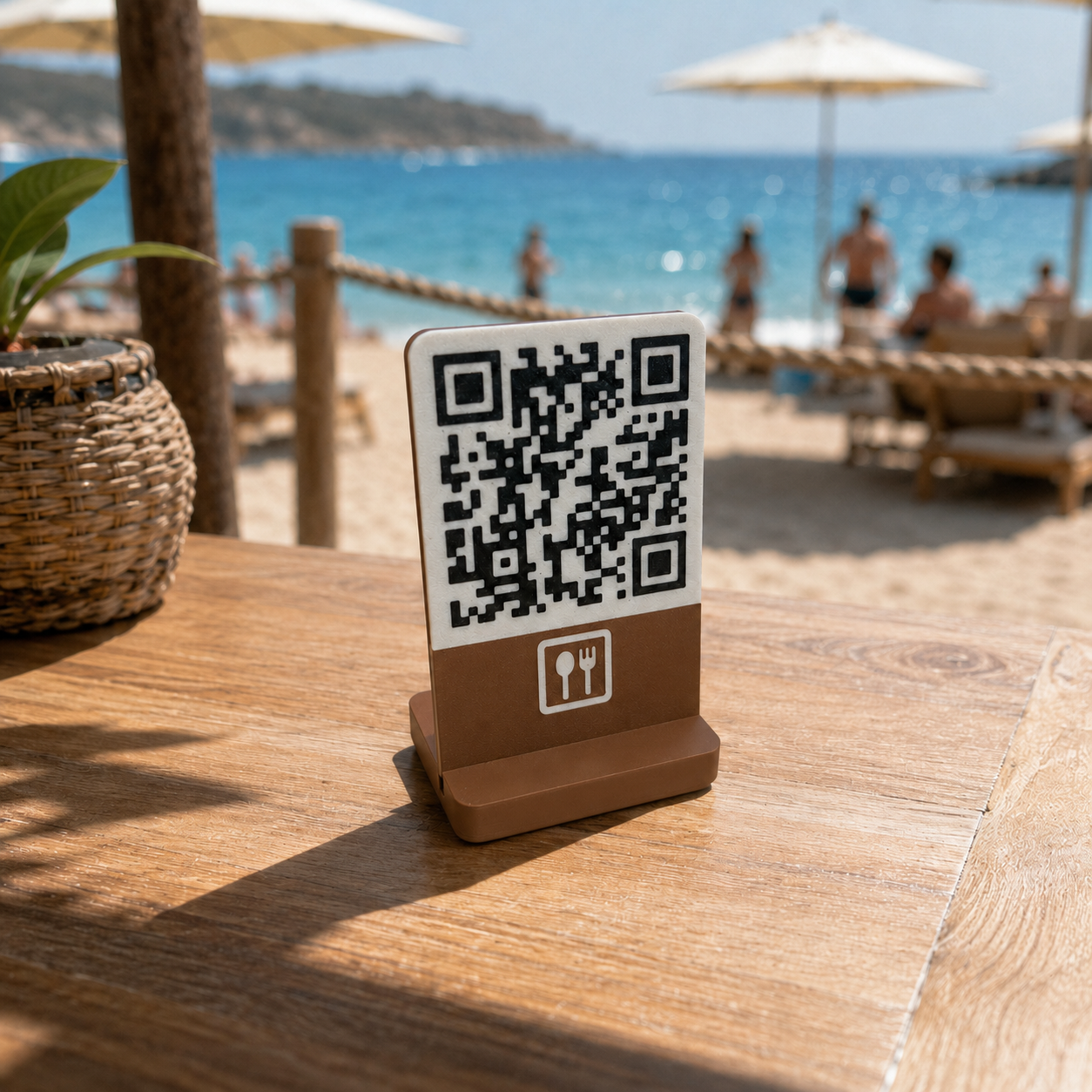 Soporte QR personalizado en color marrón